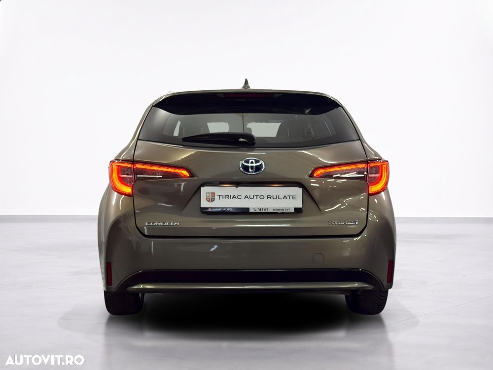 Toyota Corolla - 5