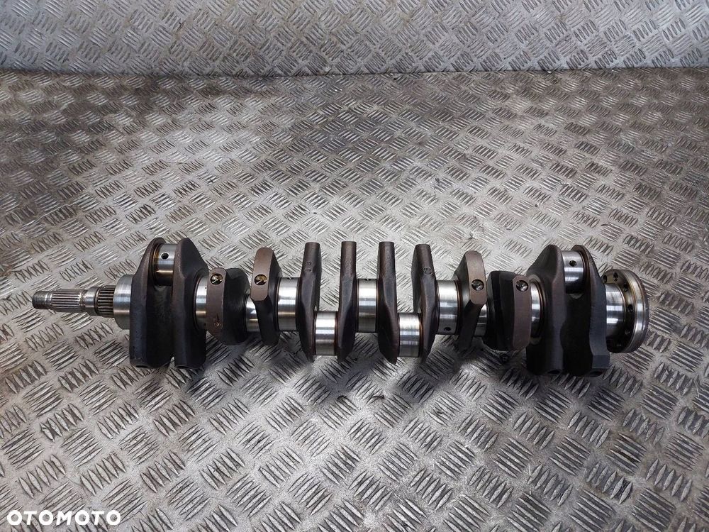 WAŁ KORBOWY VOLVO S80 I 2.9 24V B6304S3 - 1