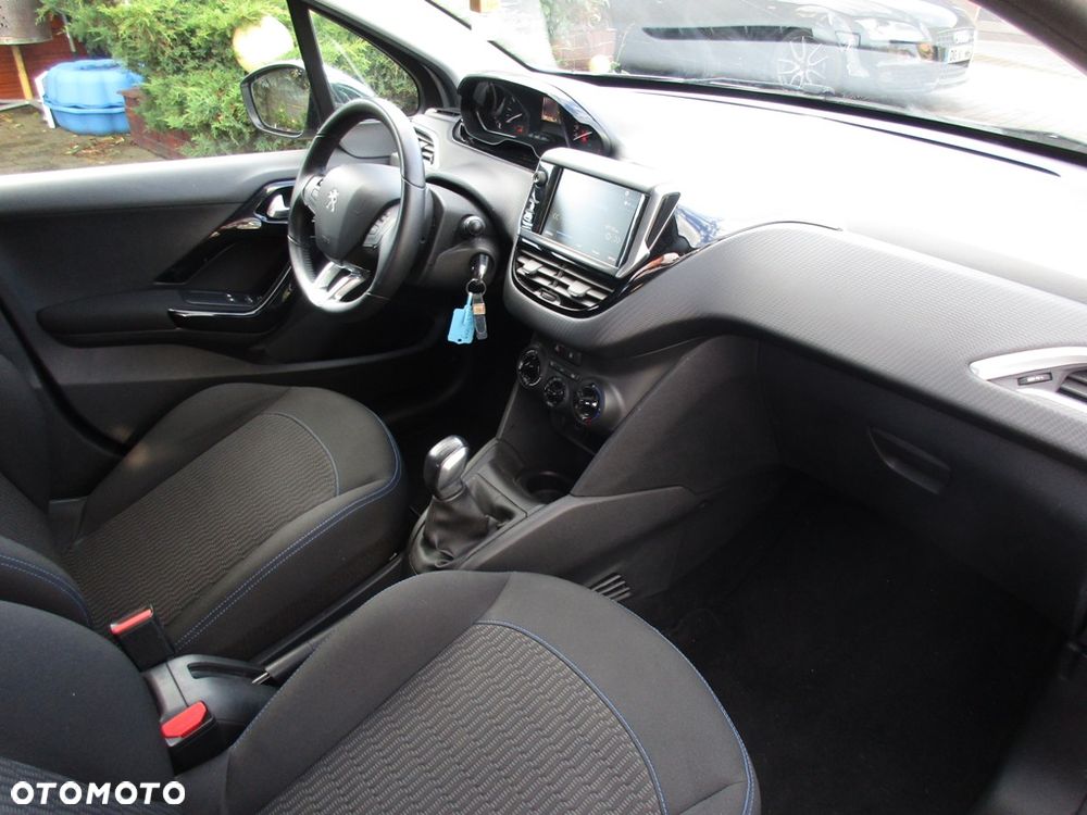 Peugeot 208 PureTech 82 Start & Stop Style - 15
