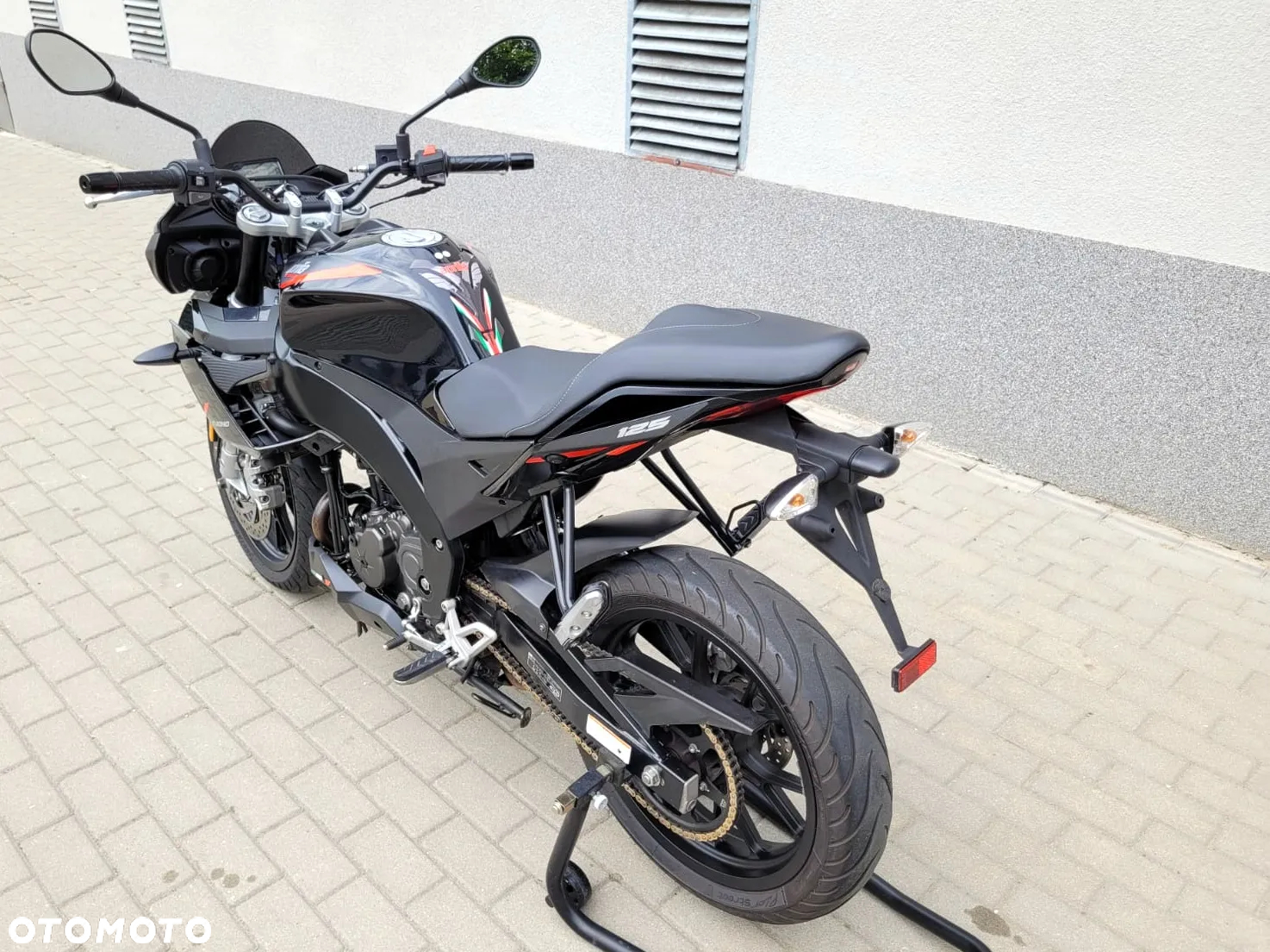 Aprilia Tuono - 6