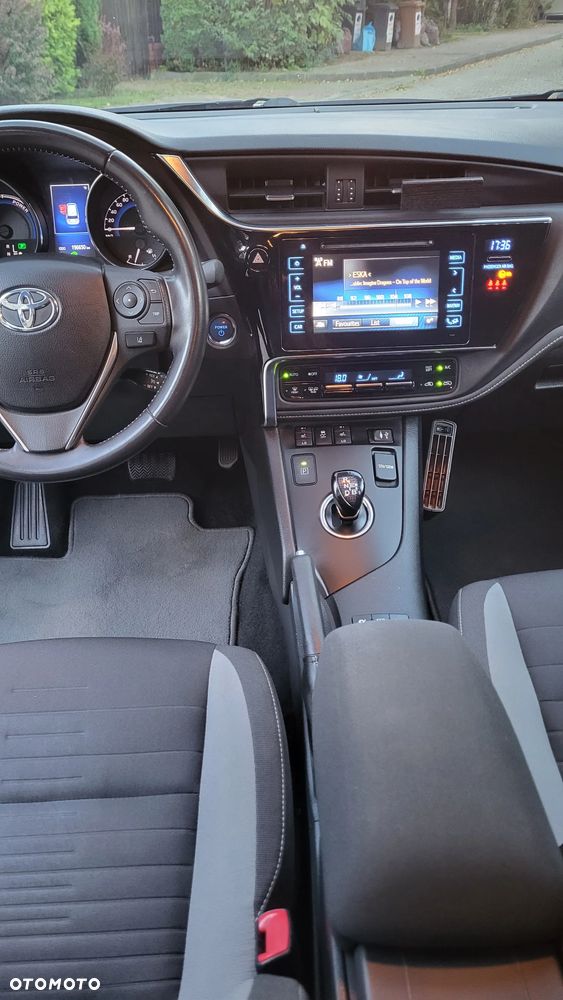 Toyota Auris 1.8 HSD Luna - 8