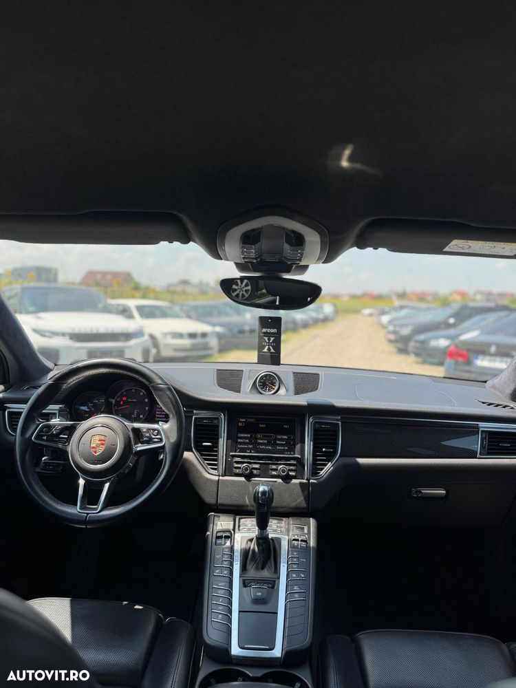 Porsche Macan - 9