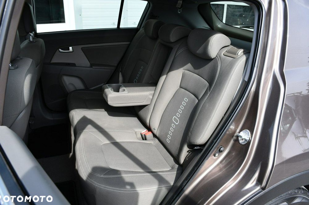 Kia Sportage 1.7 CRDI 2WD Attract - 32