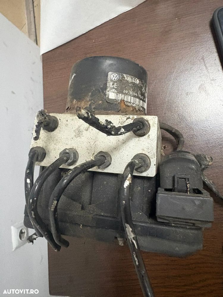 Pompă ABS Volkswagen Bora Golf IV, Audi A3, Skoda Octavia I , Seat Leon/ Toledo  1J0614117C - 2