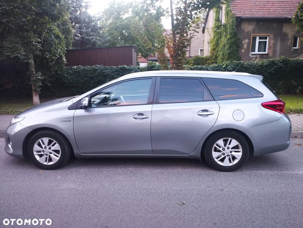 Toyota Auris 1.8 HSD Luna - 3