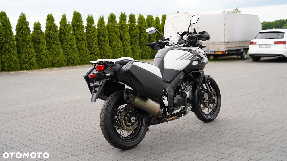 Suzuki V-STROM - 8