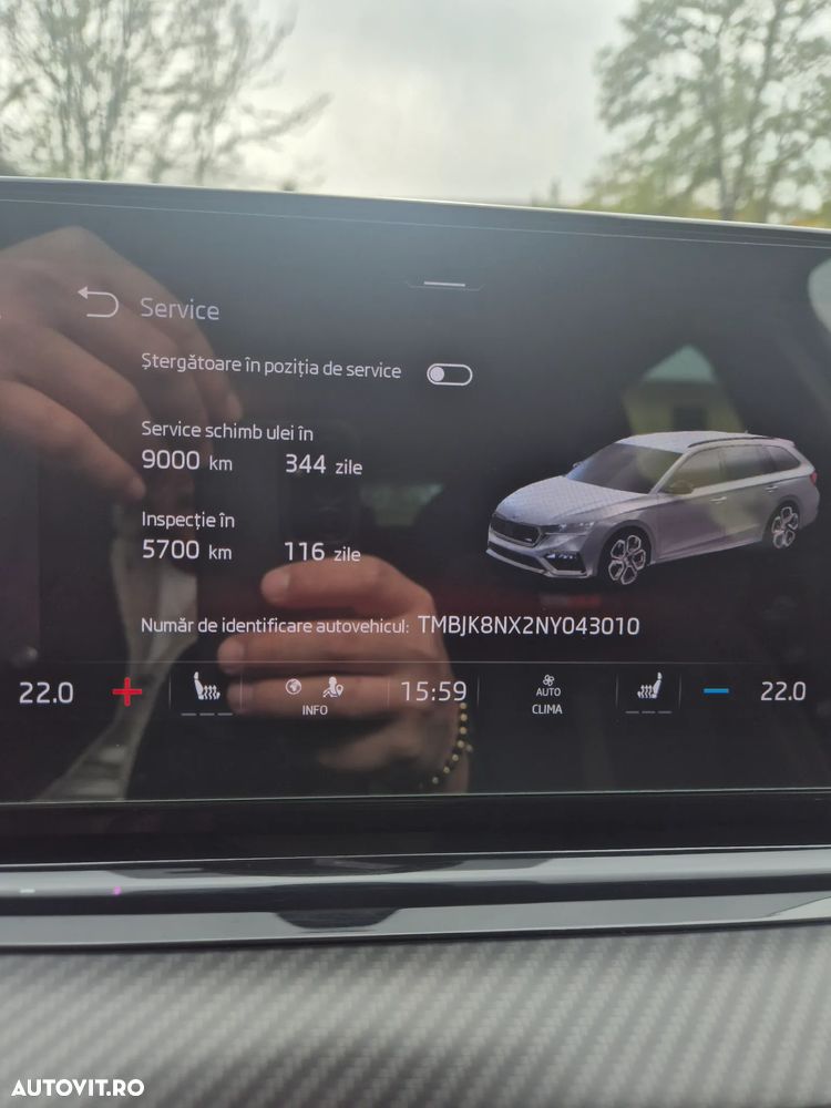 Skoda Octavia 2.0 TDI DSG RS - 15