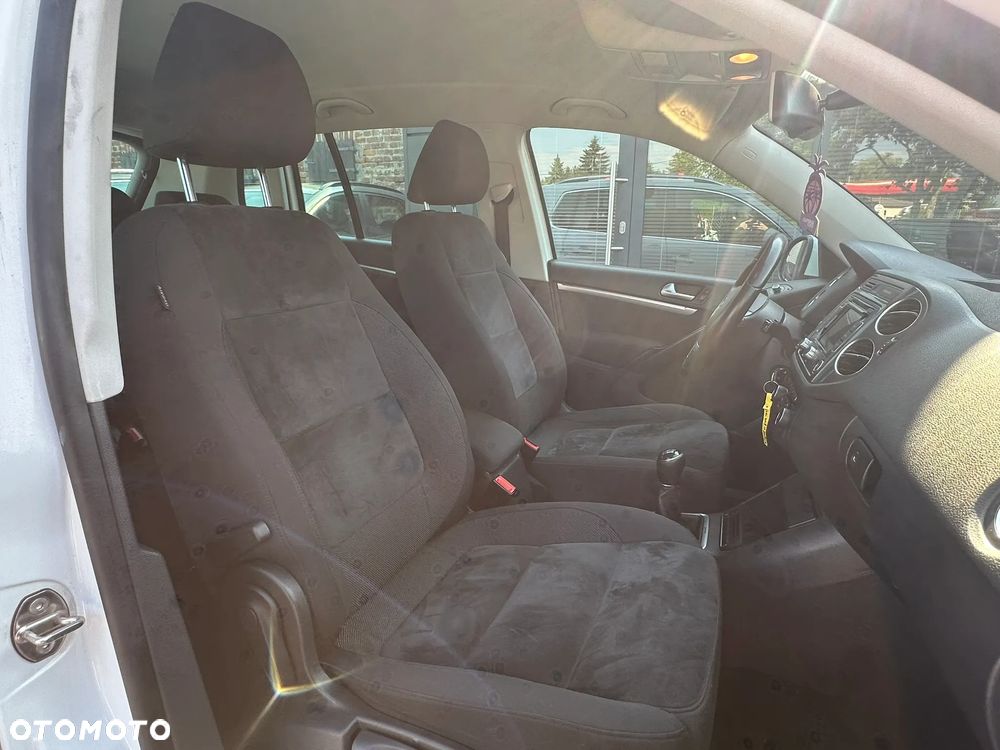 Volkswagen Tiguan 2.0 TDI DPF 4Motion BlueMotion Technology Exclusive - 35