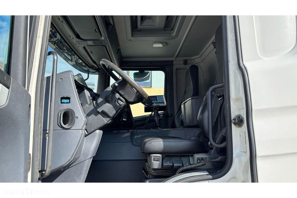 Scania P320 6x2*4 GEESINKNORBA RL300 22H25 - 18