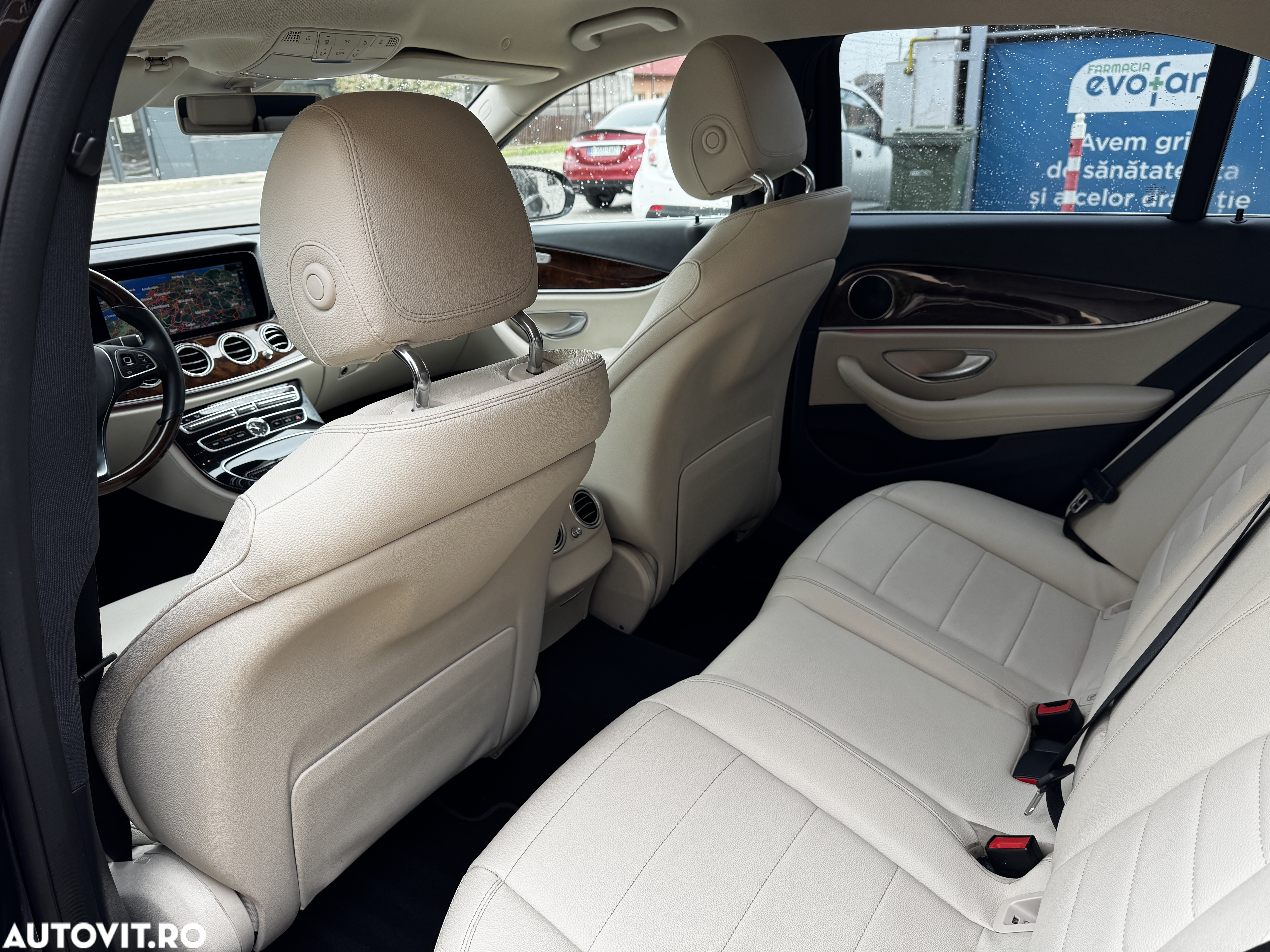 Mercedes-Benz E 220 d 9G-TRONIC Exclusive - 6