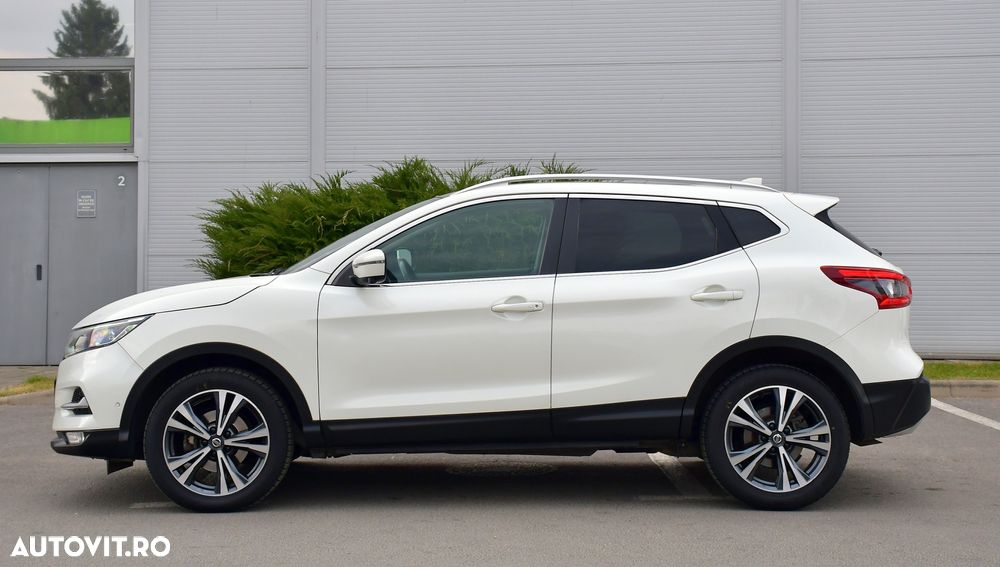Nissan Qashqai 1.6 DCI Xtronic N-Connecta - 11