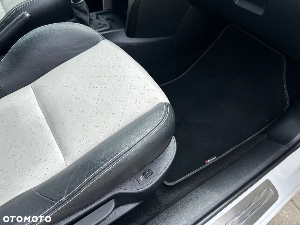 Peugeot 207 - 9