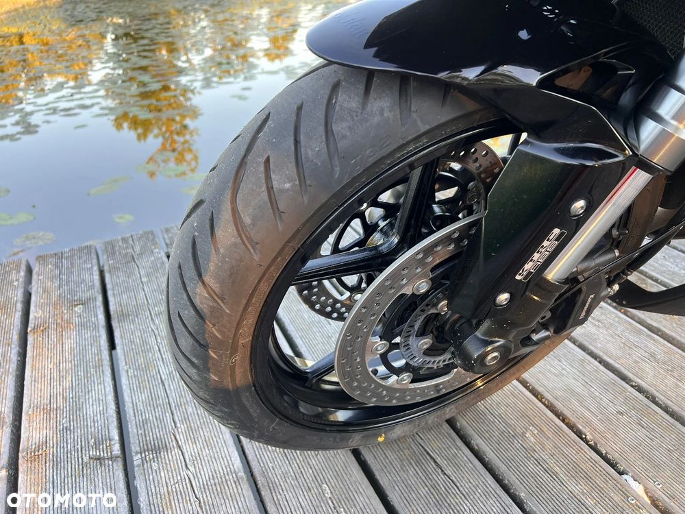 Kawasaki Ninja 1000 SX - 31