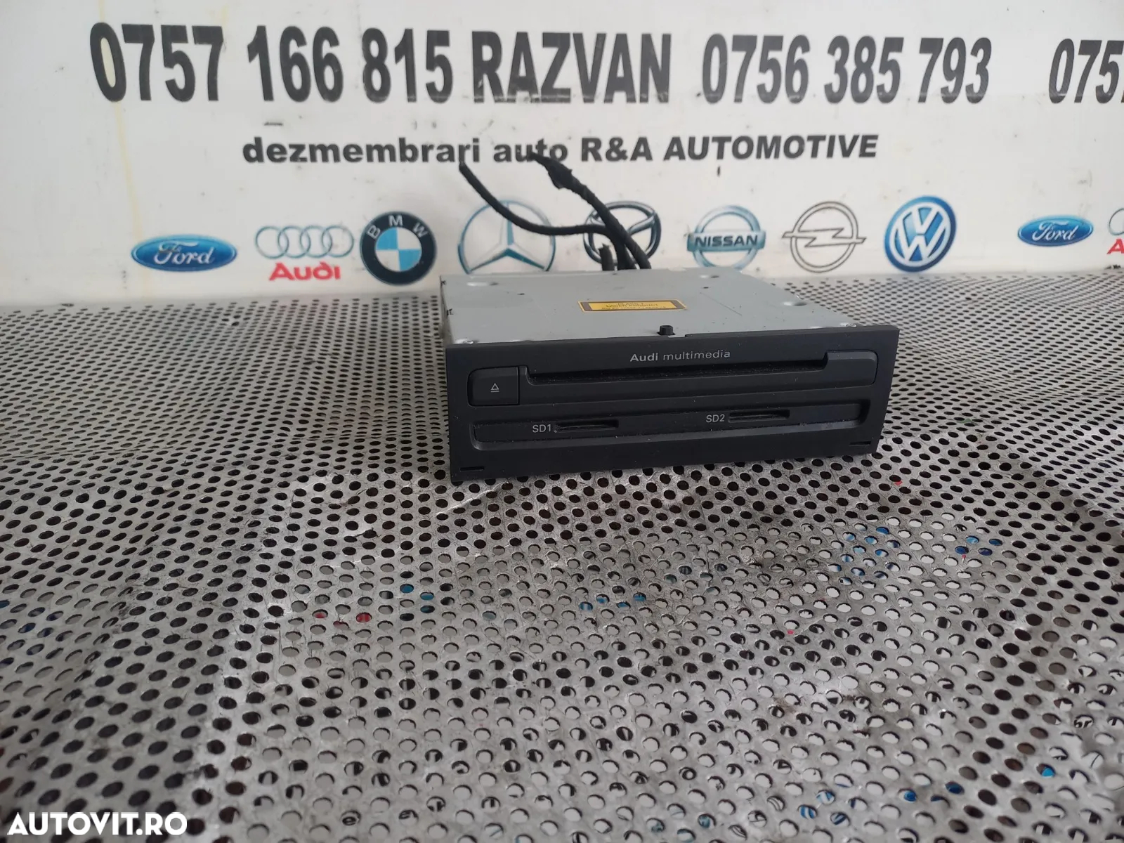 Unitate MMI Multimedia 3GP 3G+ Audi A8 4H D4 An 2010-2011-2012-2013-2014-2015-2016-2017 Cod 4H0035666F Dezmembrez Audi A8 4H D4 3.0 Tdi Quattro Motor CDT Cutie MXU Volan Stanga - Dezmembrari Arad - 2