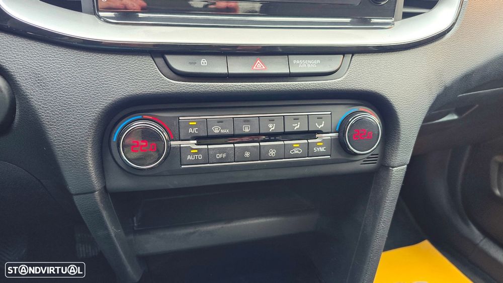 Kia Ceed SW 1.6 CRDi MHEV Drive - 14