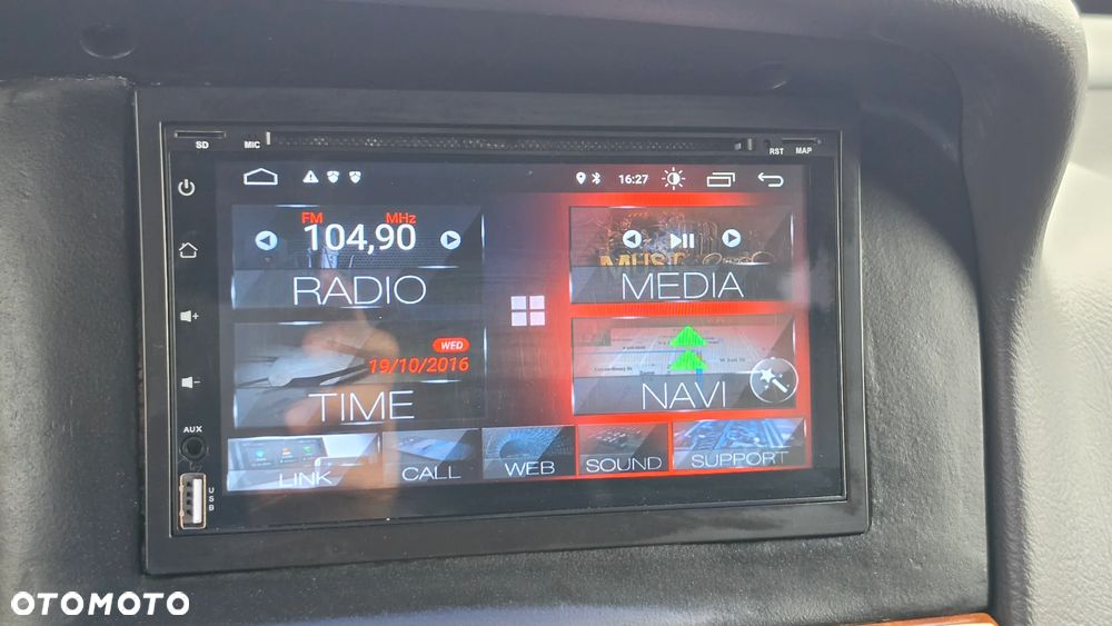 Jeep Grand Cherokee - 28