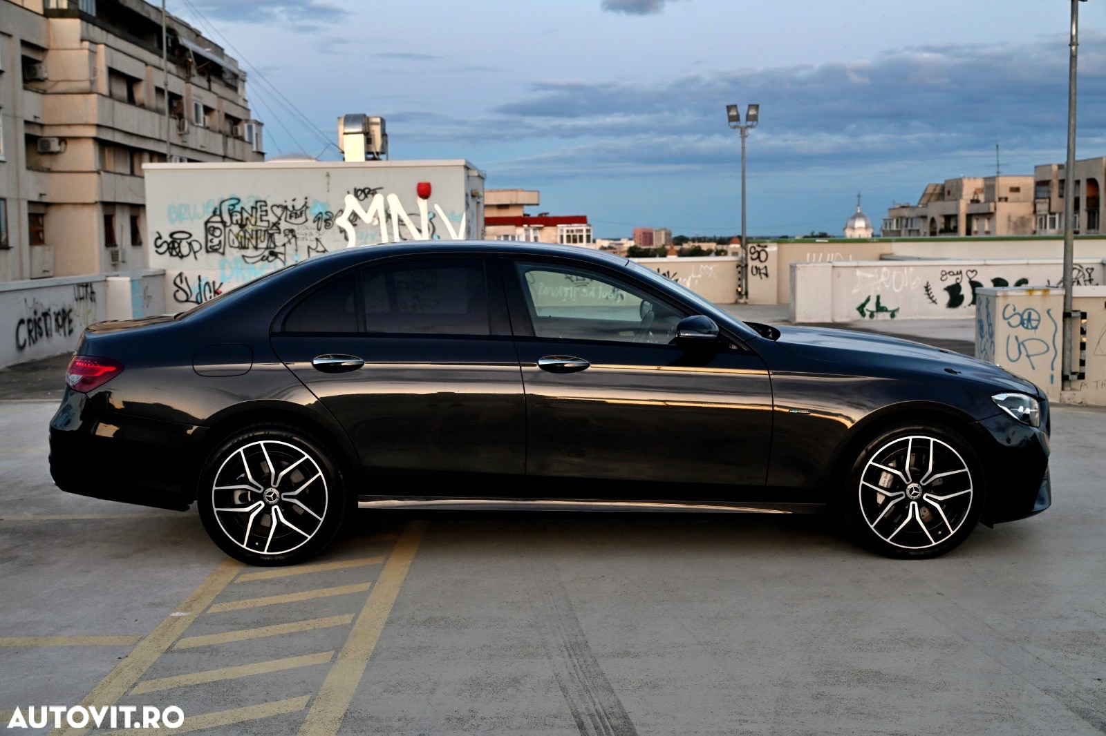 Mercedes-Benz E - 26