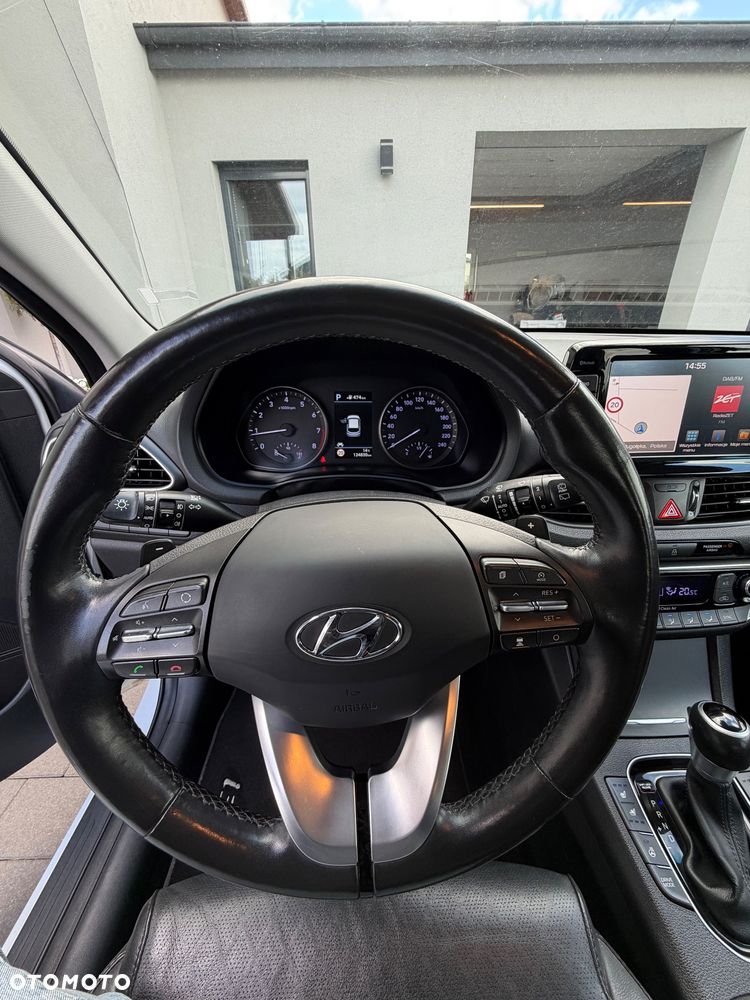Hyundai i30 1.4 T-GDI Premiere Luxury DCT - 20