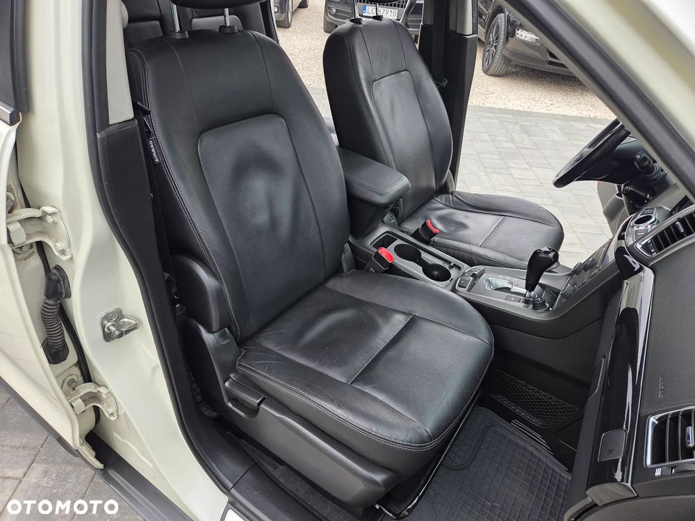 Chevrolet Captiva 2.2 D LTZ - 23