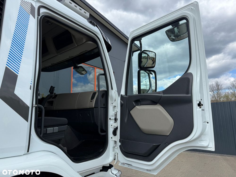 Renault Premium 270 DXI chłodnia multitemperatura // 18 Epal // E5 - 24