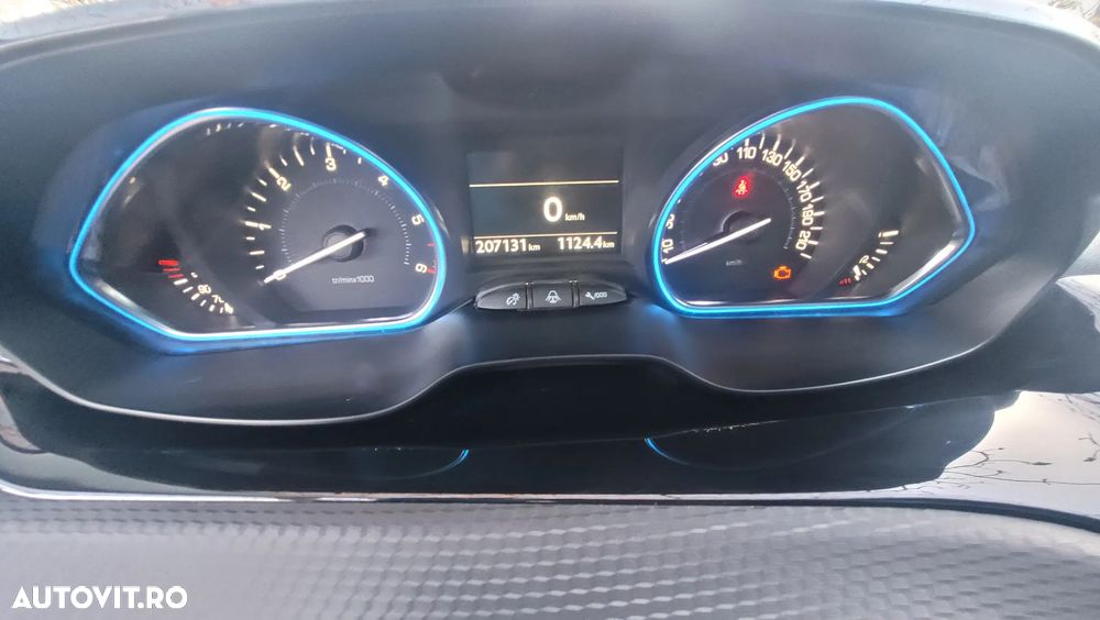 Peugeot 2008 BlueHDi FAP 120 STOP & START Allure - 33