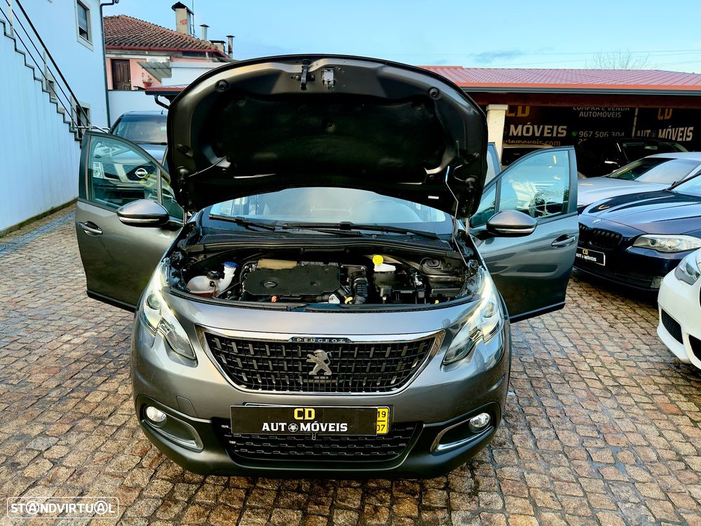 Peugeot 2008 1.5 BlueHDi Signature - 32