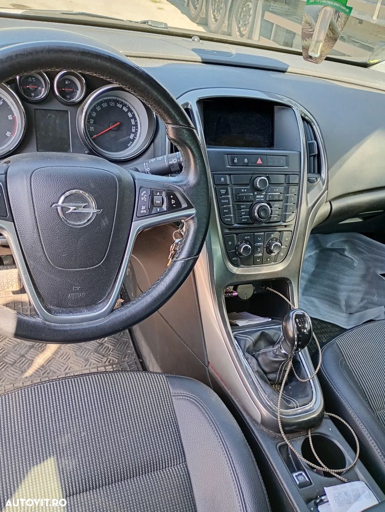 Opel Astra 1.7 CDTI Cosmo - 4