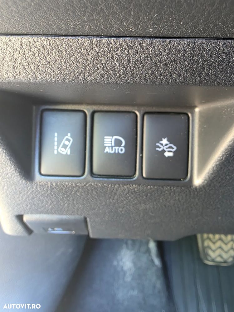 Toyota Yaris 1.5 L VVT-iE Active - 17