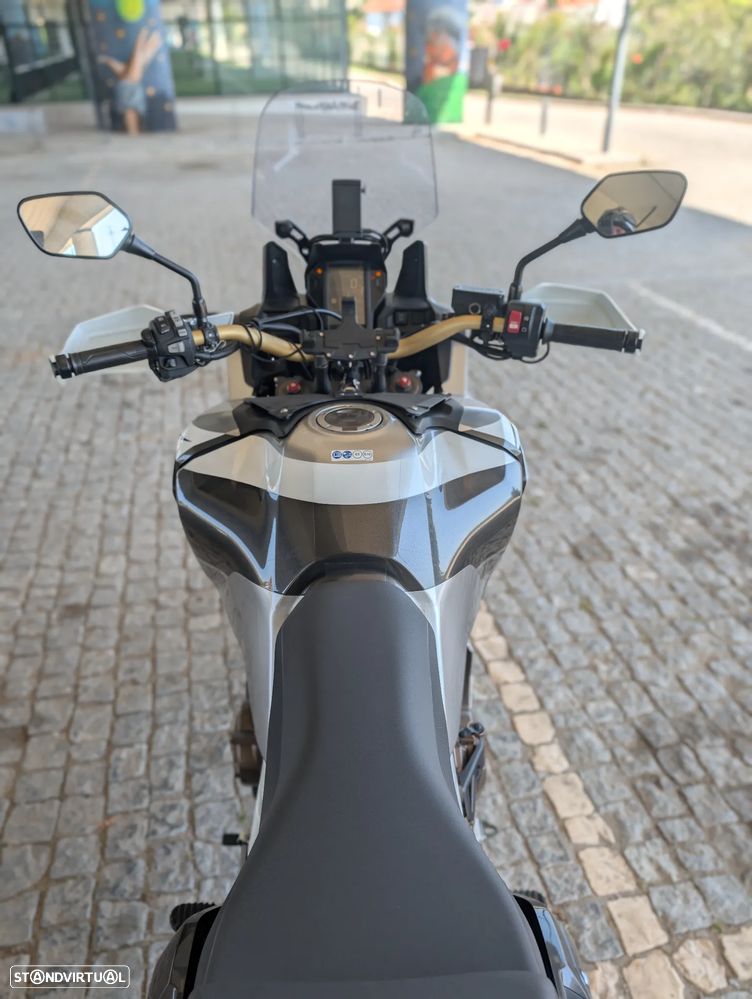 Honda Africa Twin Adventure Sports Big Tank - 18