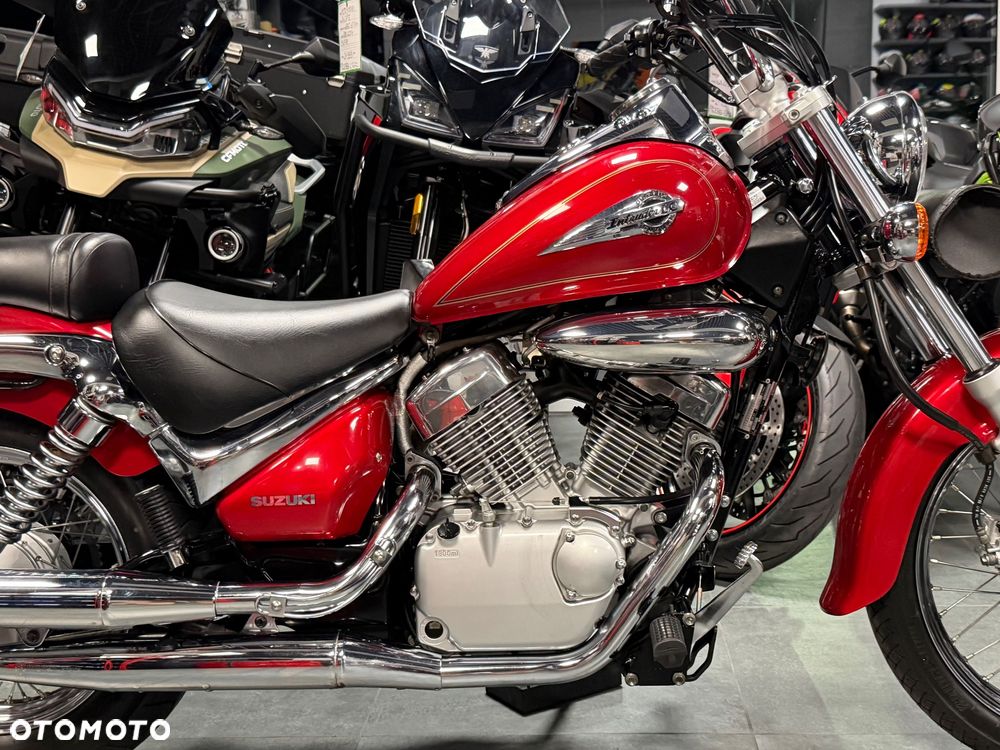 Suzuki Intruder - 7