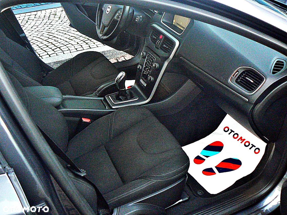 Volvo V40 CC D2 Kinetic - 24