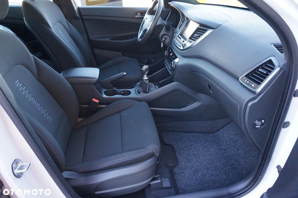 Hyundai Tucson blue 1.6 GDi 2WD Passion - 10