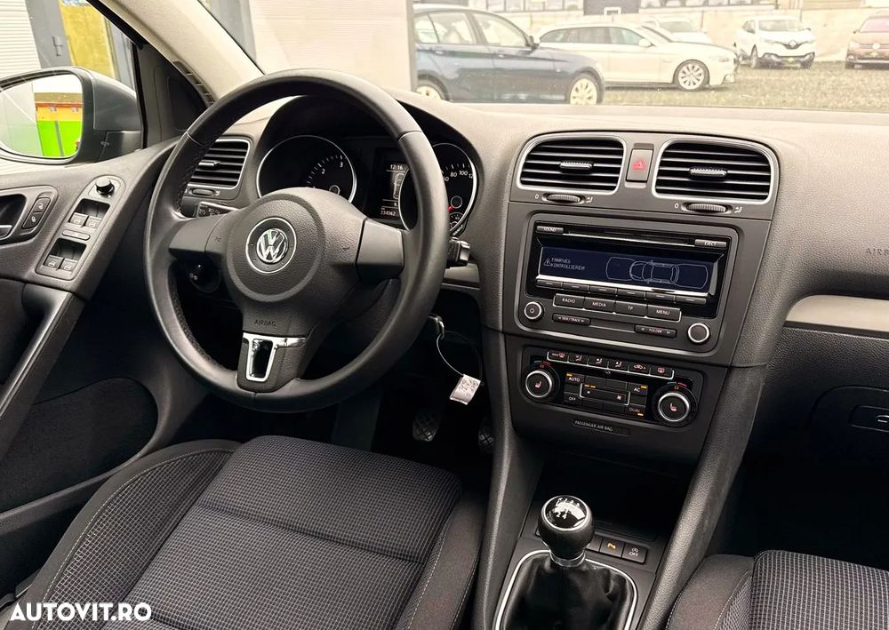 Volkswagen Golf 1.6 TDI DPF Comfortline - 9