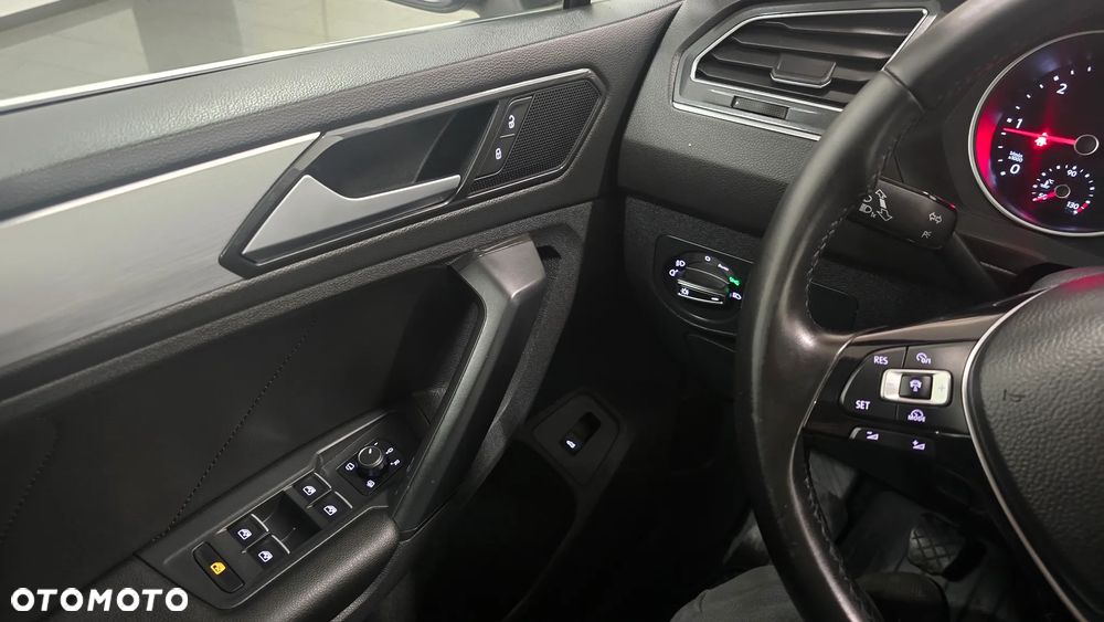 Volkswagen Tiguan 2.0 TDI SCR (BlueMotion Technology) Highline - 18