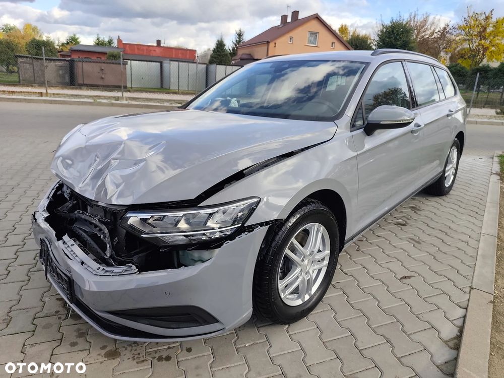 Volkswagen Passat 2.0 TDI SCR Business DSG - 3