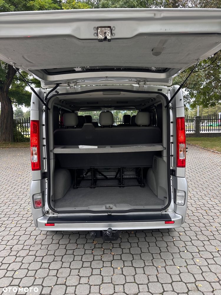 Renault Trafic Grand Passenger Expression - 16