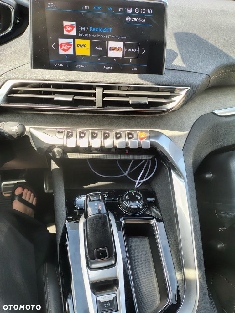 Peugeot 5008 - 8
