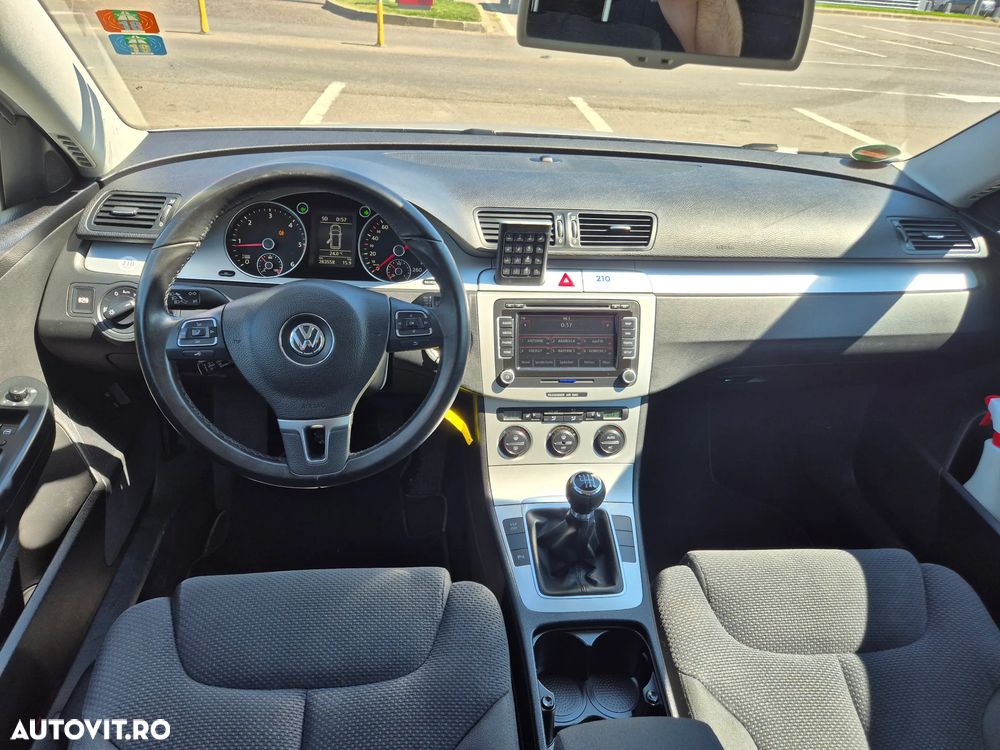 Volkswagen Passat 2.0 TDI Comfortline DPF - 6