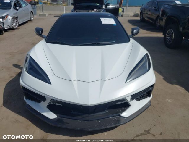 Chevrolet Corvette - 6