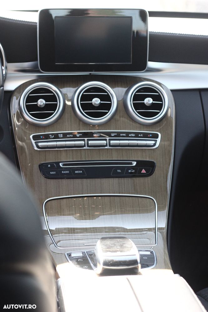 Mercedes-Benz C - 10
