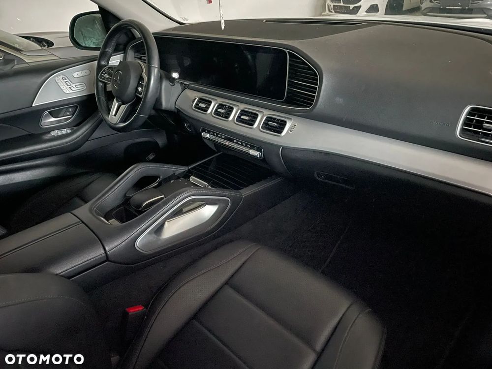 Mercedes-Benz GLE 350 d 4Matic 9G-TRONIC AMG Line - 8