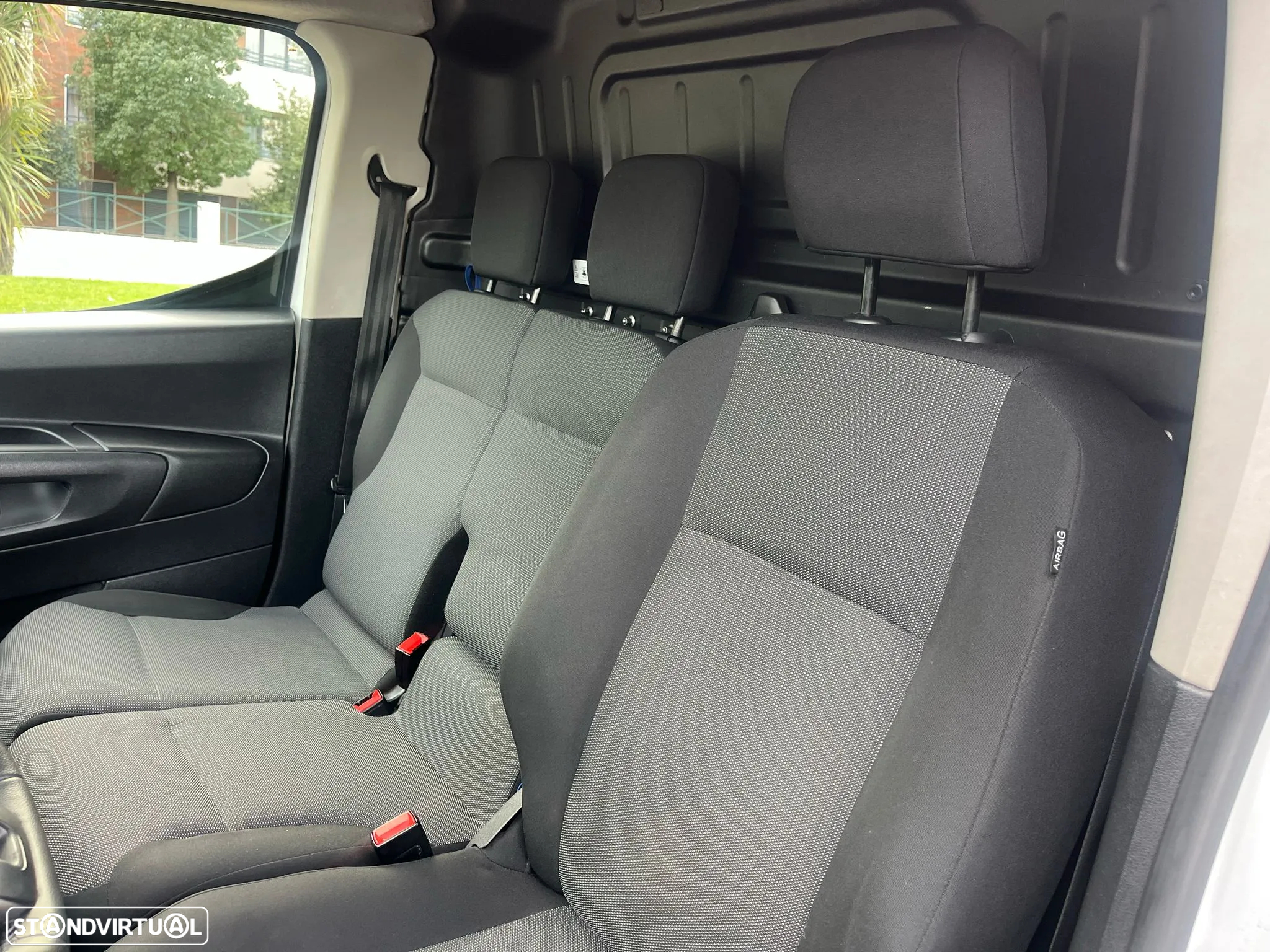 Toyota PROACE CITY L1 1.5 102cv - AC - IVA DEDUTÍVEL - 28