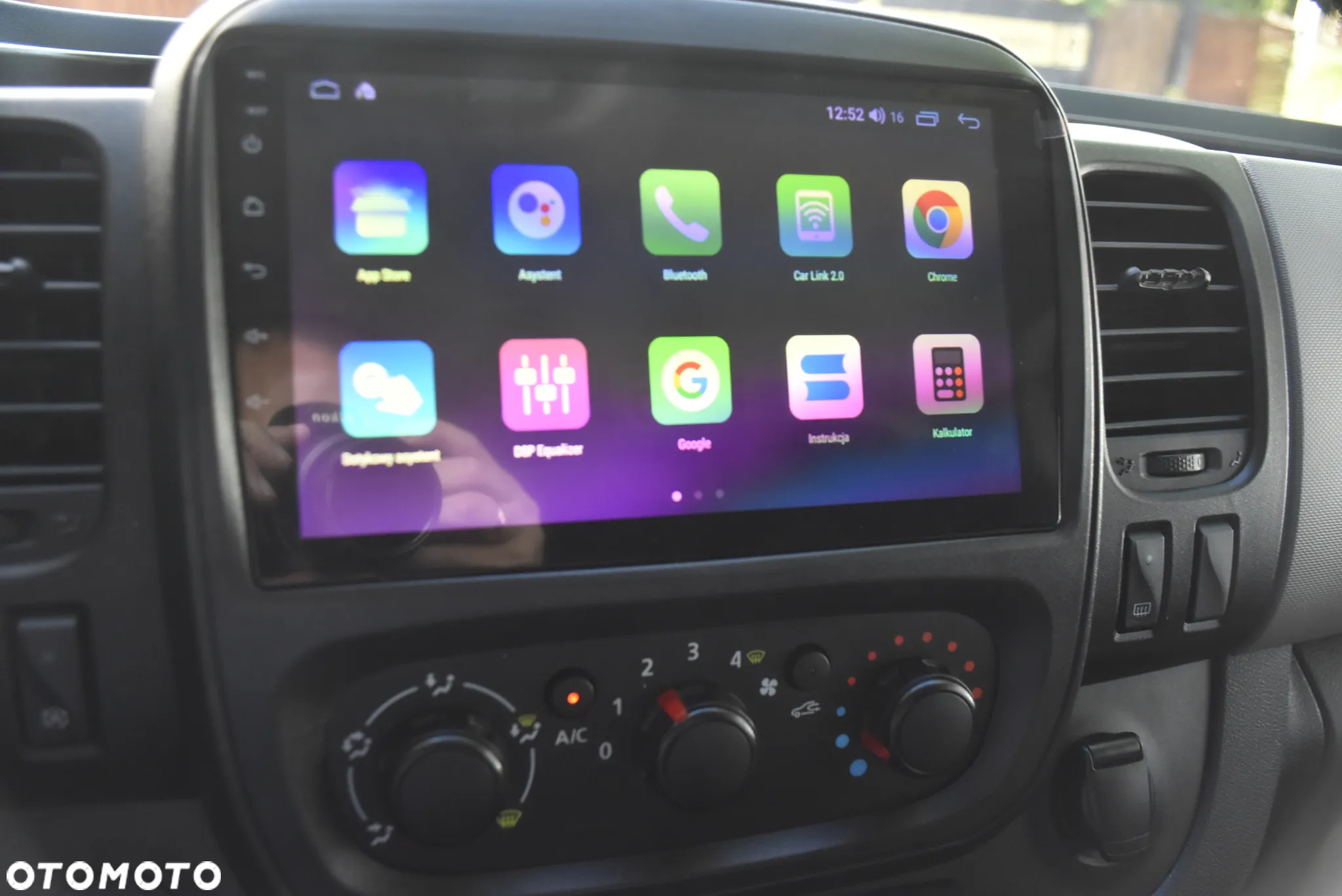 Renault Trafic - 13