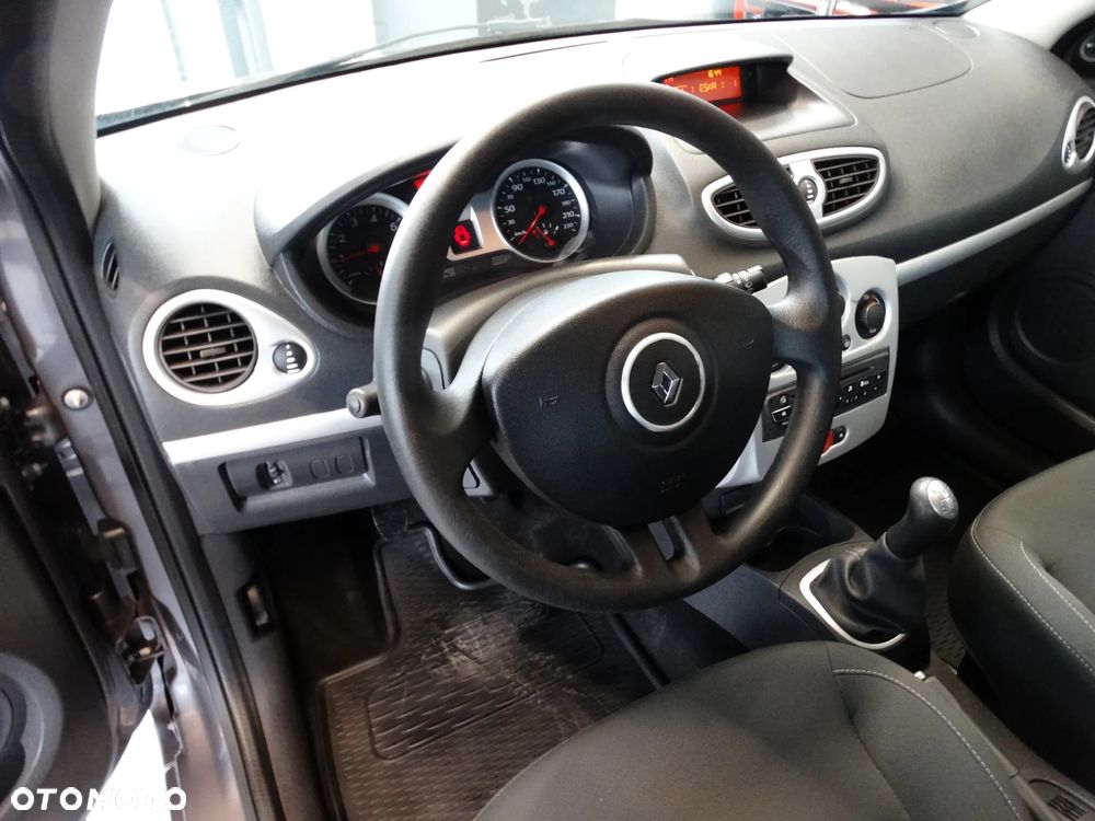 Renault Clio 1.2 16V Authentique - 20