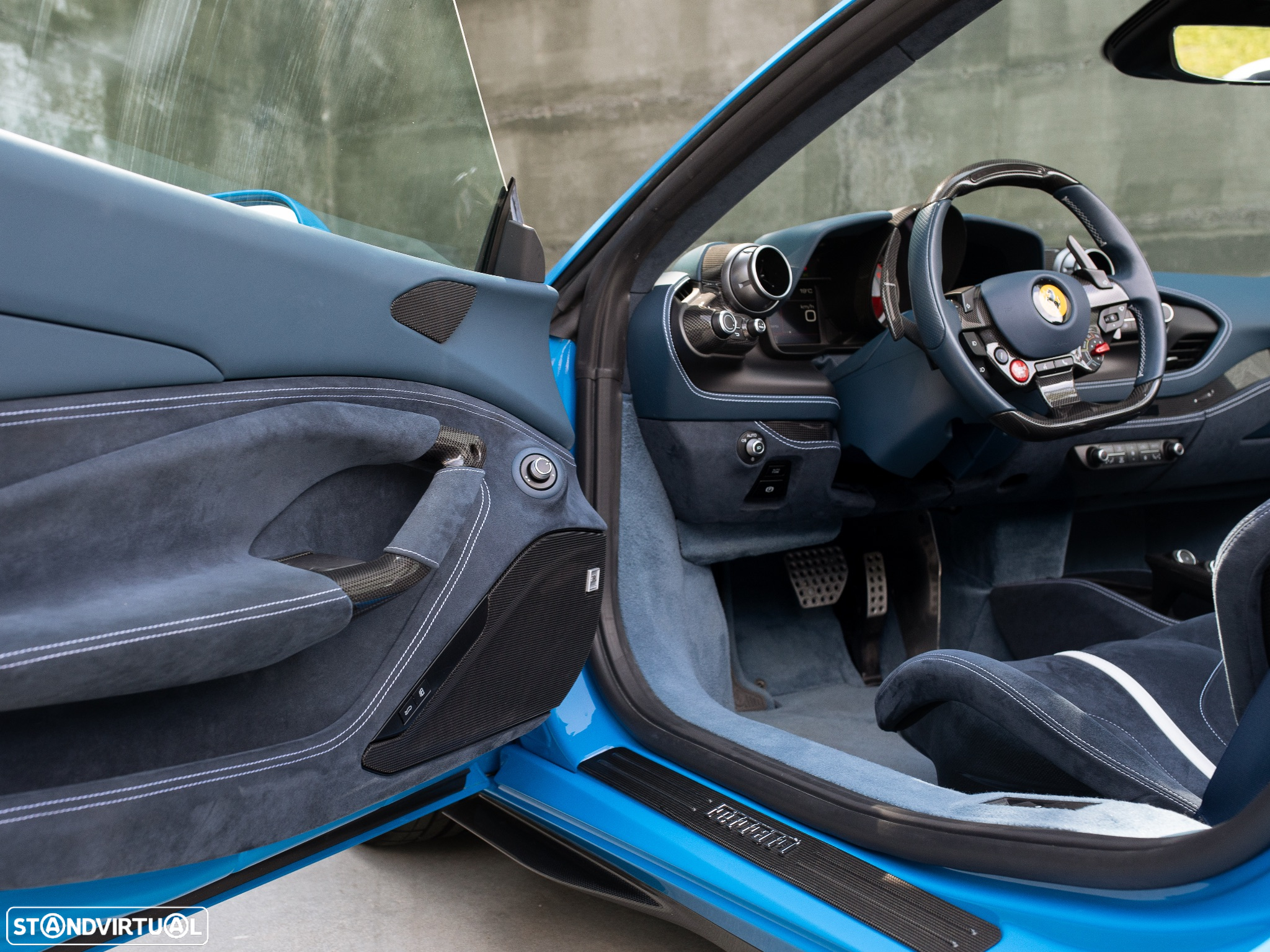 Ferrari F8 Tributo Spider - 30