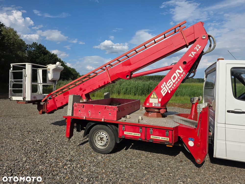 Mercedes-Benz Sprinter podnośnik koszowy zwyżka Bison-Palfinger TA 22 - 15