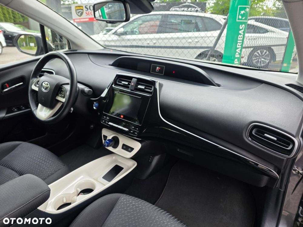 Toyota Prius 1.8 Hybrid Active - 19