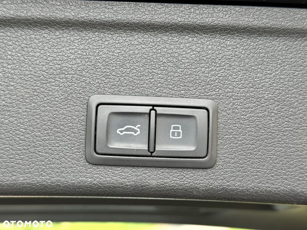 Audi A4 Avant 2.0 TDI S tronic sport - 34