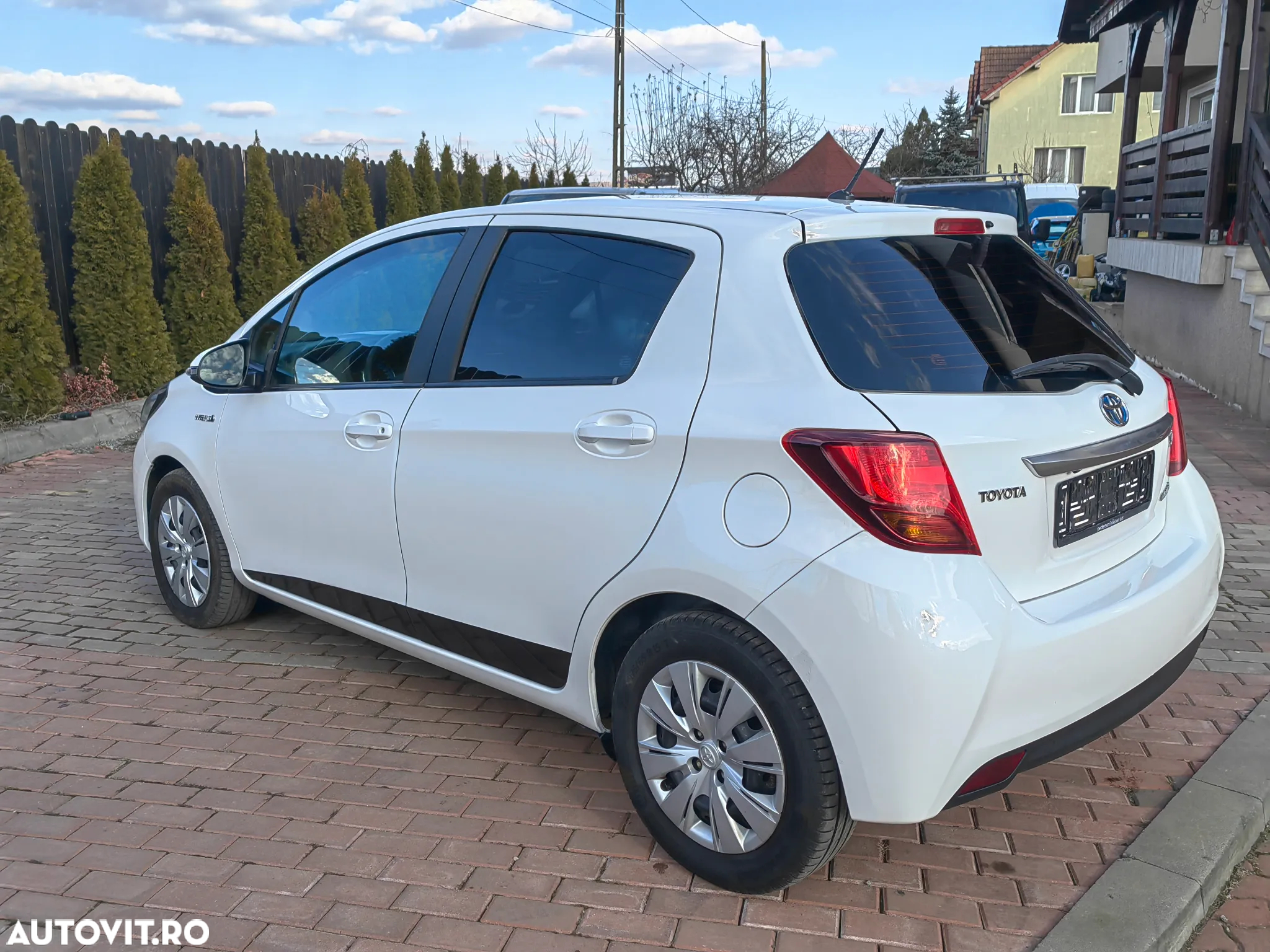 Toyota Yaris Hybrid 1.5 VVT-i Premiere Edition - 13