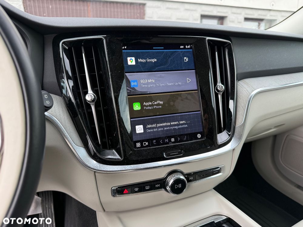 Volvo V60 B5 B AWD Plus Dark - 20